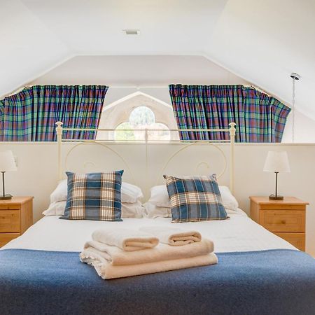 The Caledonian 3 Bedroom Self Catering Apartment In Historic Abbey フォート・オーガスタス エクステリア 写真