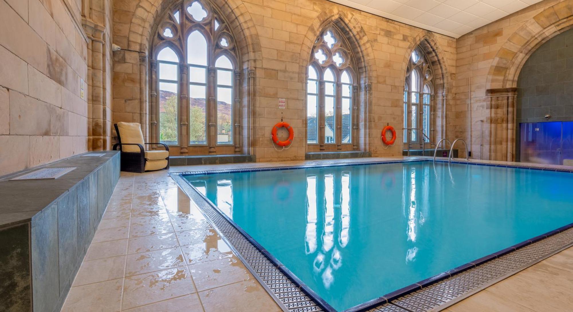 The Caledonian 3 Bedroom Self Catering Apartment In Historic Abbey フォート・オーガスタス エクステリア 写真