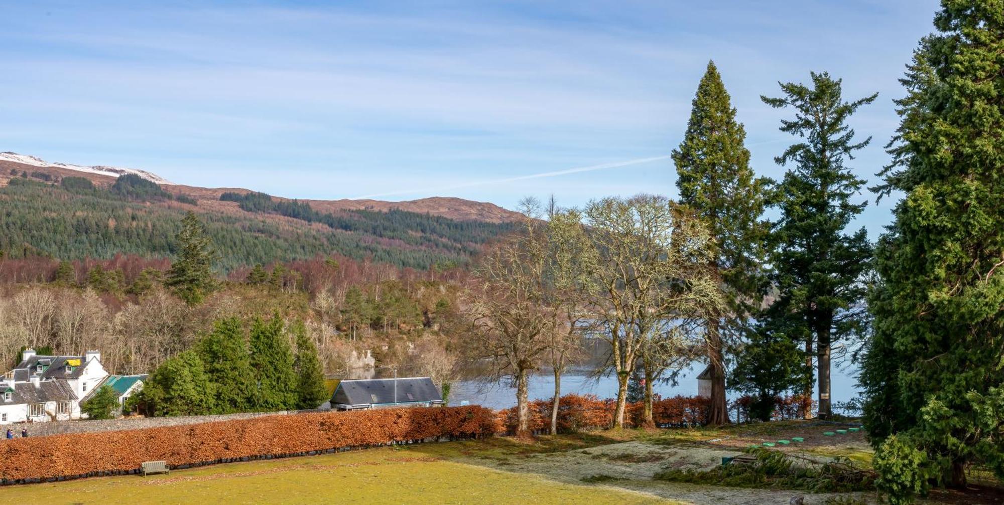 The Caledonian 3 Bedroom Self Catering Apartment In Historic Abbey フォート・オーガスタス エクステリア 写真
